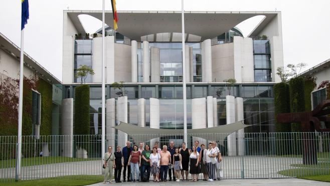 DiaNet(t) 2023 vor dem Kanzleramt DiaNet(t) 2023 vor dem Kanzleramt
